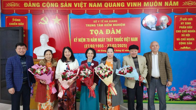 Trung tâm Kiểm nghiệm Toạ đàm kỷ niệm 70 năm Ngày Thầy thuốc Việt Nam (27/02/1955 - 27/02/2025)